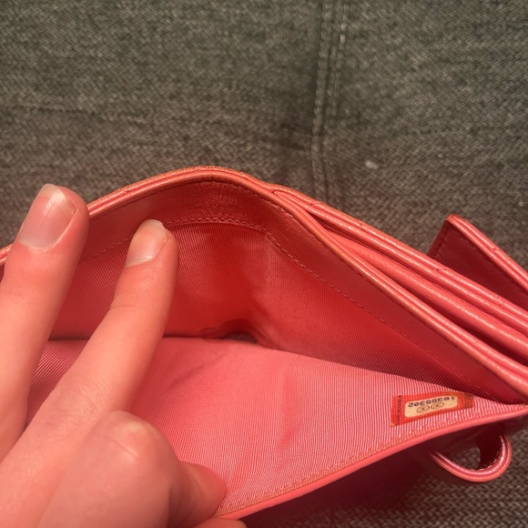 Gorgeous Pink Chanel Lambskin Wallet - Picture 7 of 9